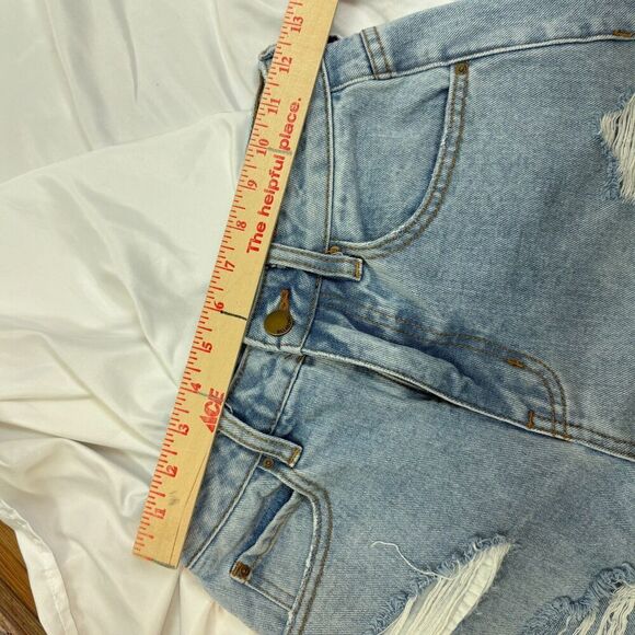 Billabong Women's Faded Denim Wash How Bout That Denim Shorts Size 26 - Picture 6 of 8